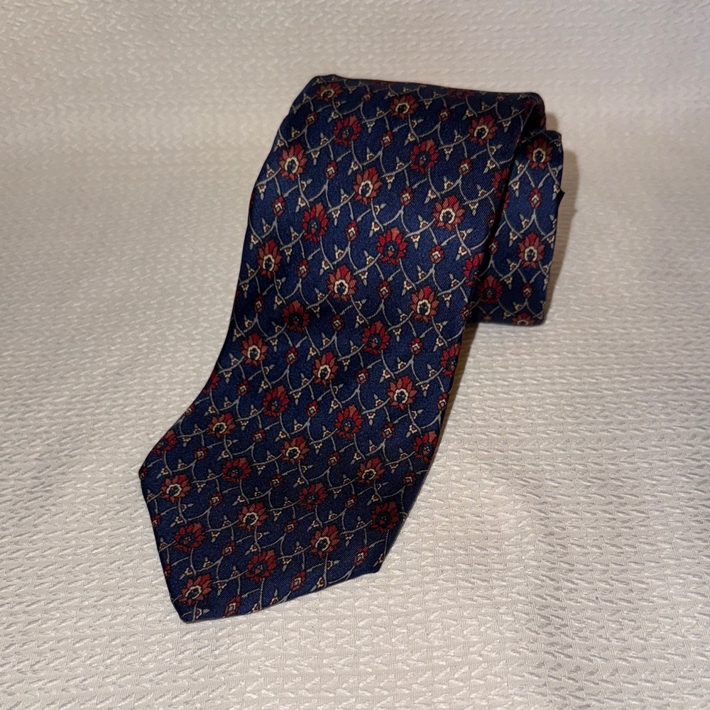 Lanvin Navy and Red Floral Patterned Men's Tie